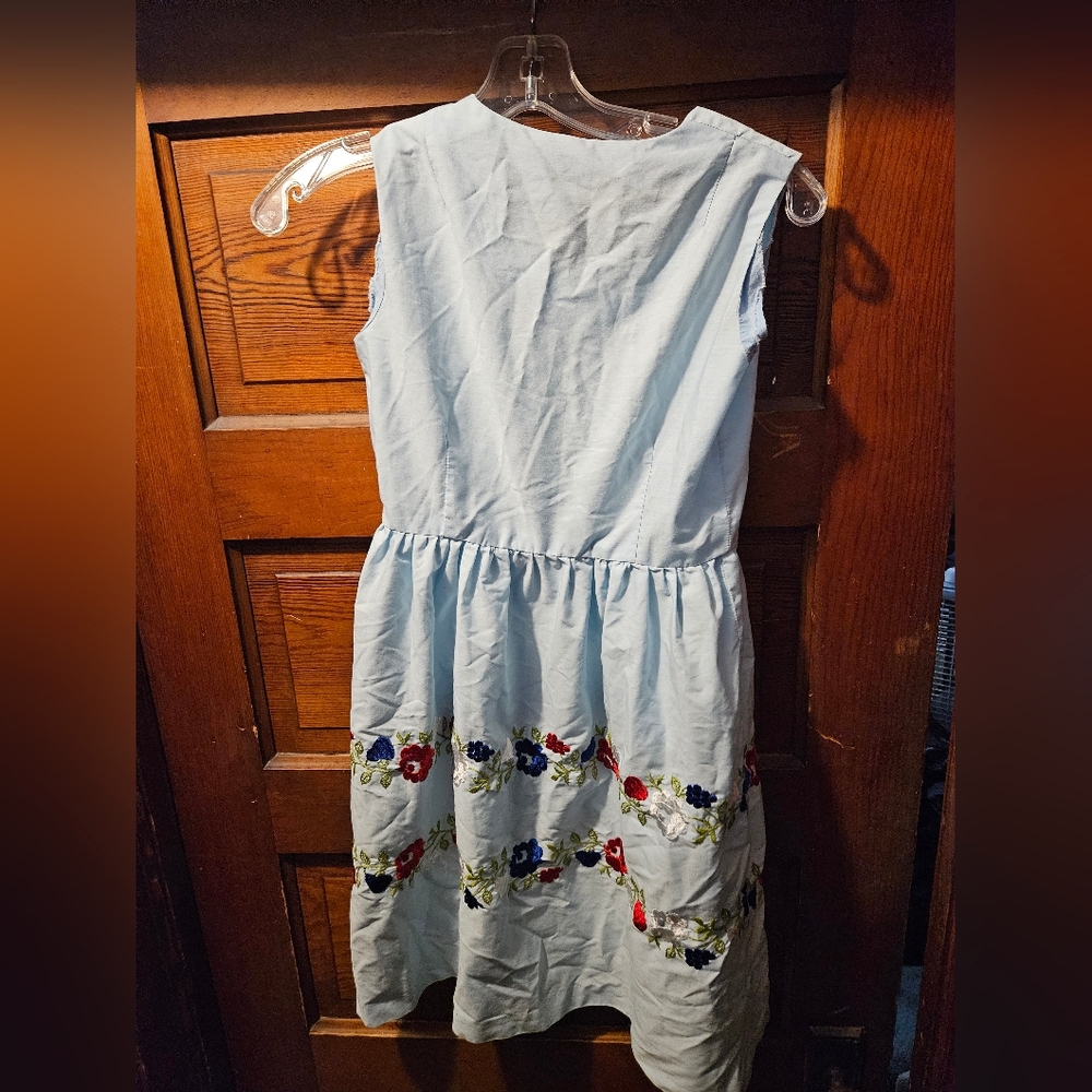 Vintage Handmade Floral Embroidered Women's Dress - Blue